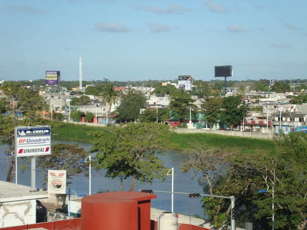 Choco'S Hotel Villahermosa Exterior photo